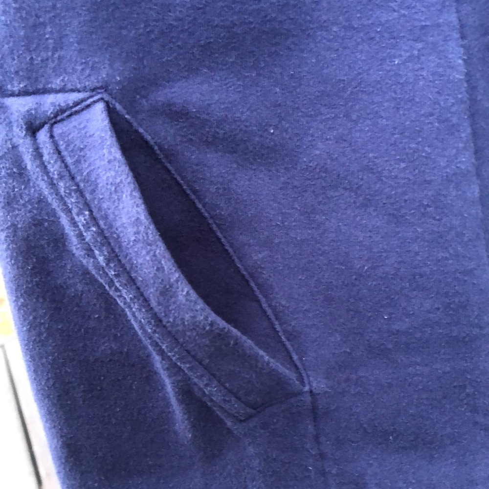 Lilly Pulitzer Navy Blue 1/2 Zip Vented Sleeves Barrel Pocket Pullover size M - Picture 4 of 10